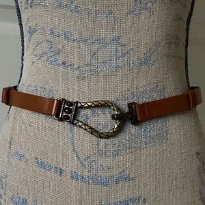 Chico’s womens brown adjustable M/L belt buckle